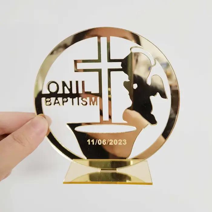 Croix personnalisée pour la première communion de baptême, nom de bébé, faveurs de signe de baptême,