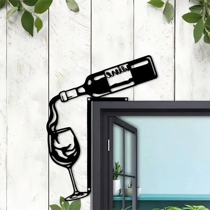 Support mural décoratif en métal noir pour bouteilles de vin
