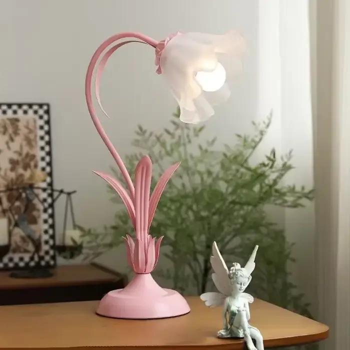 Lampe de bureau à fleurs romantiques françaises