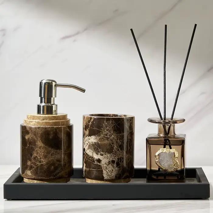 Bouteille de Lotion en marbre à blocs de couleur nordique et plateau d'aromathérapie, accessoires de salle de bains avec distributeur de savon à blocs de couleur exquis