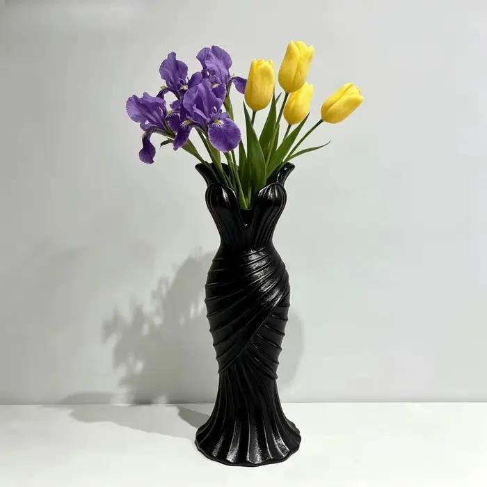 Vases à fleurs imprimés en 3D en forme de robe, design torsadé, style minimaliste, vase élégant en forme de robe, arrangement floral, vase décoratif