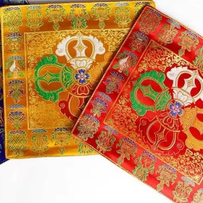 Tapis de Vase brodés à la main du népal