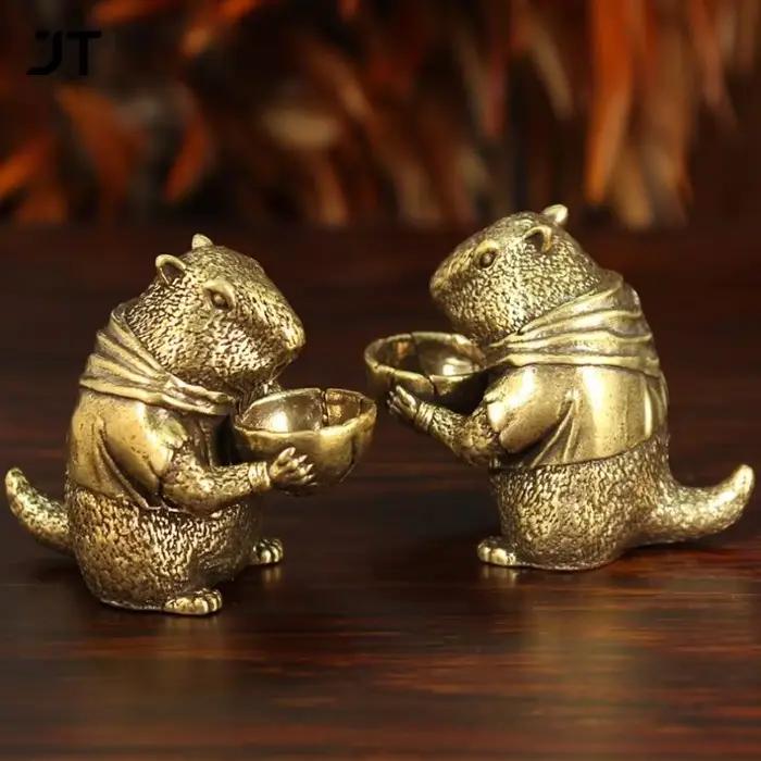 Figurine de marmotte de Lion en laiton
