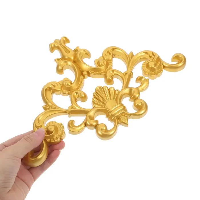 Applique décorative en PVC sculpté