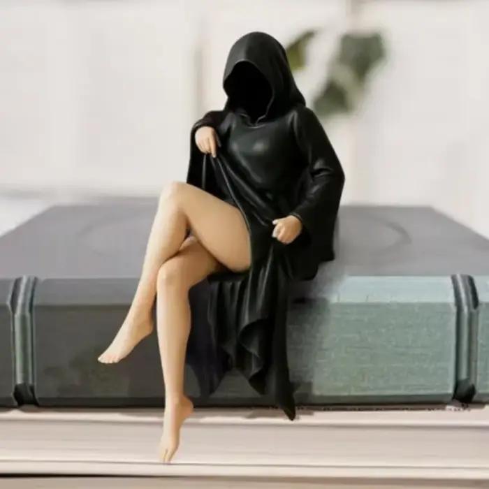 Statue masquée moderne ornement de bureau mystérieuse pour femmes décoration d'Halloween et style élégant pour bureau et étagère