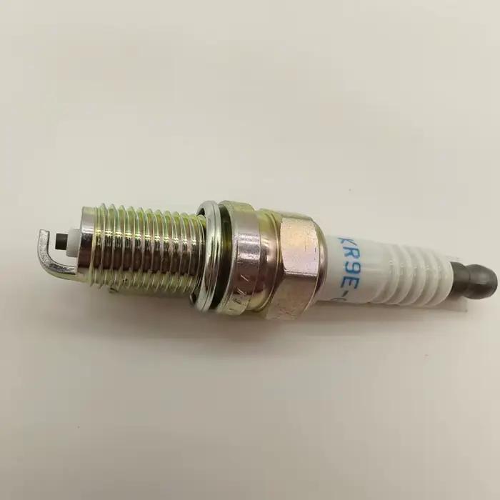 1 pièces pour FIAT 500 500C PUNTO PANDA STILO BRAVO DOBLO IDEA PALIO SUZUKI SWIFT SPLASH ALTO NGK 93226 KR9E-G bougie d'allumage KR9EG
