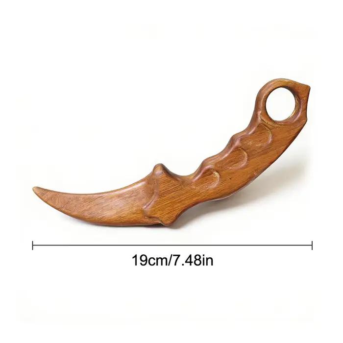 Ornement de couteau sculpté en bois de santal ; Artisanat décoratif en bois