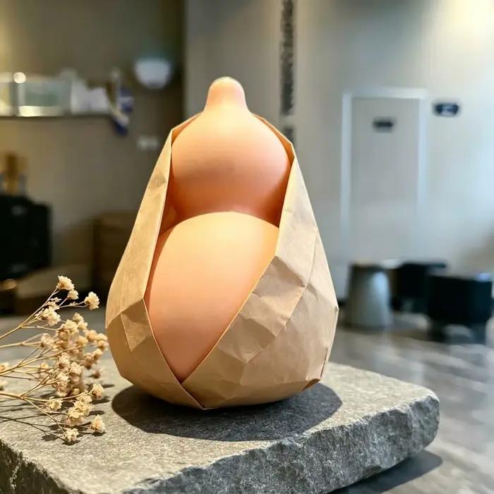 Ornement élégant en forme de gourde