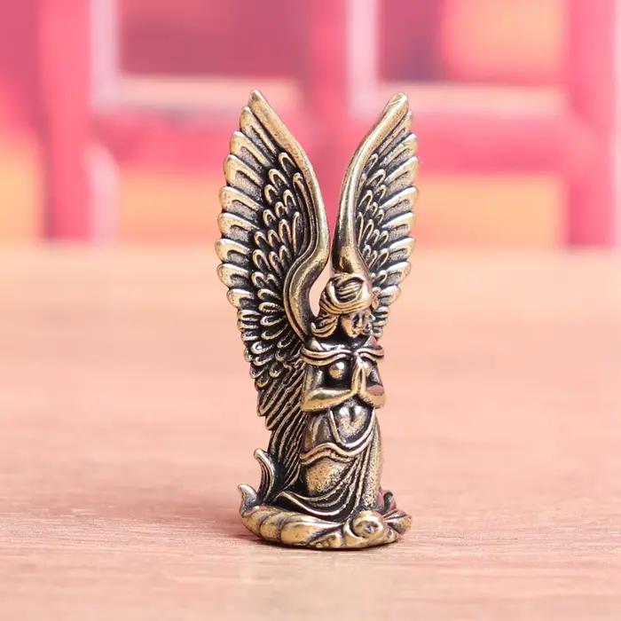 Figurine d'ange de déesse