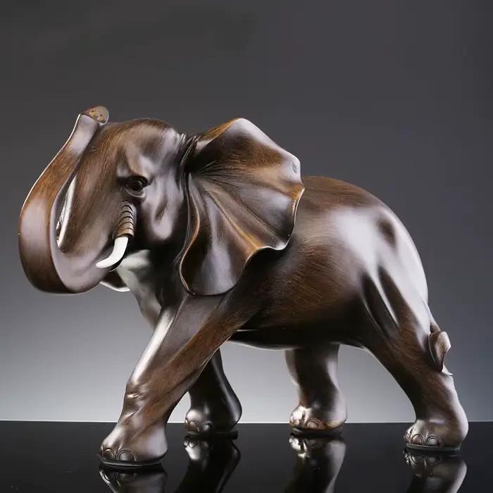 Sculpture d'éléphant en bois