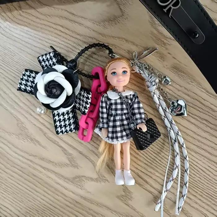 Bibelots mignon poupée sac à dos pendentif suspendu ornement bricolage changement de vêtements et sac à cheveux charme