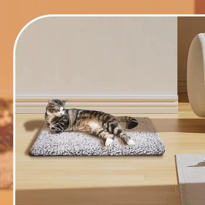 Couverture auto-chauffante pour animaux de compagnie, tapis de lit thermique sans électrique, antidérapant pour chats et chiens, tapis chauffant d'hiver, coussin de noyau réfléchissant la chaleur