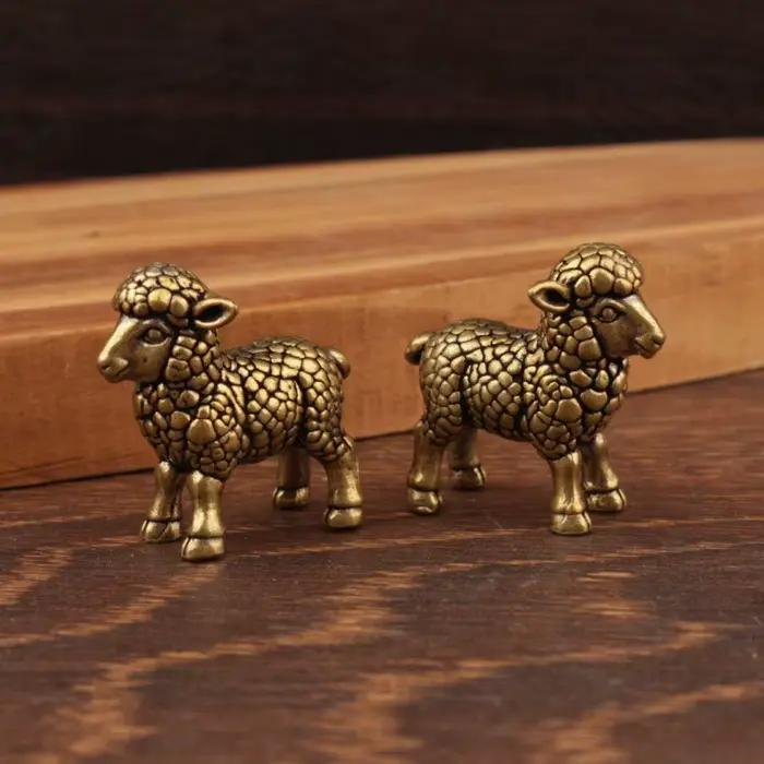 Figurine de mouton en laiton