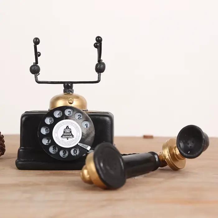 Ornement de modèle de téléphone rétro pour la décoration de la maison