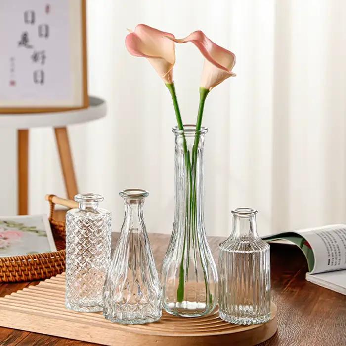Vase en verre transparent vintage français