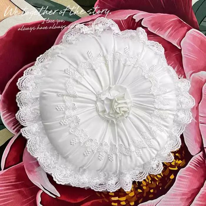 Oreiller rond français romantique