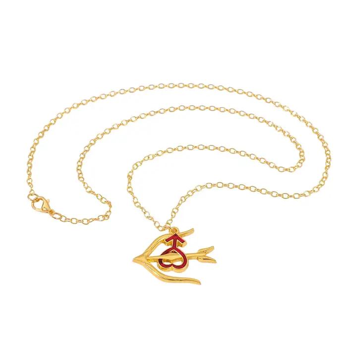 Collier pendentif Cœur Flèche Sailor Mars, Bijou Anime Sailor Moon en émail rouge plaqué or, Accessoire Cosplay Cadeau pour Femme