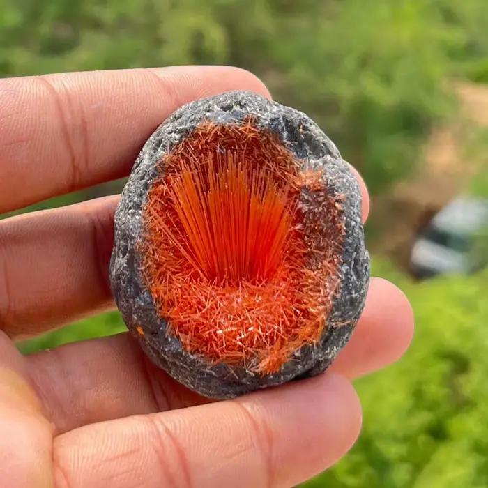 Grosses grappes de quartz magnétaire orange brut, œuf de pierre brute avec cristal de goethite orange, spécimens minéraux, collection de cristaux