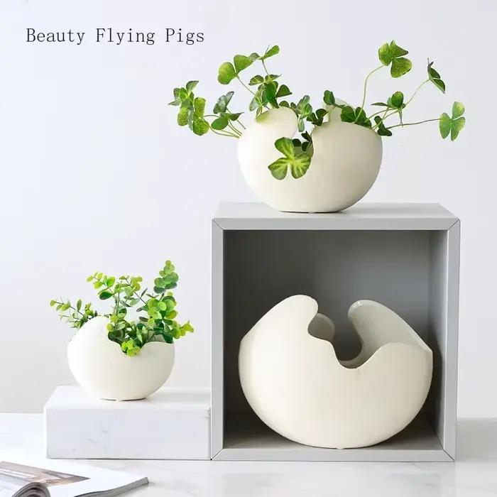 Vase en céramique blanche de style nordique pastChevmoderne