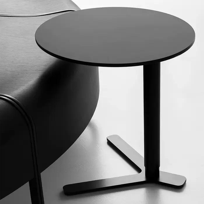 Table d'appoint en fer forgé de styliste nordique