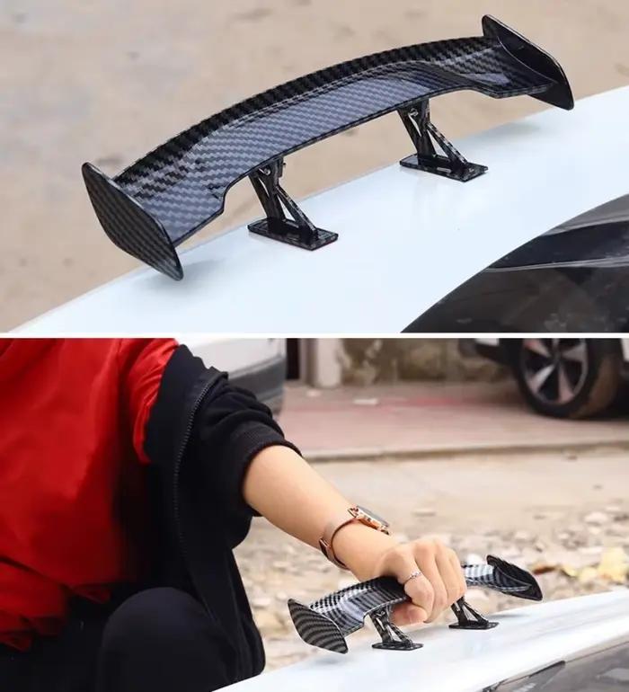 Un cadeau, petit aileron arrière, accessoires de décoration