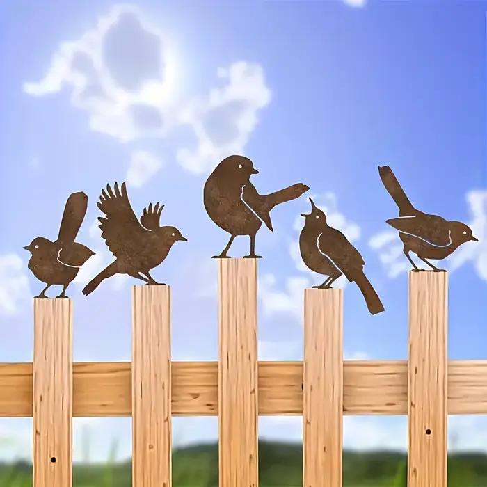 Oiseaux de jardin vintage pour toutes les saisons. Décorations en acrylique pour clôture extérieure