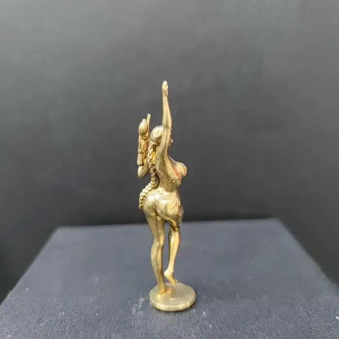 Figurine féminine en laiton vintage