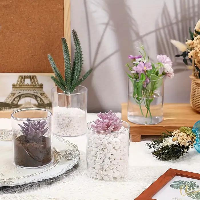 Vase cylindrique en plastique