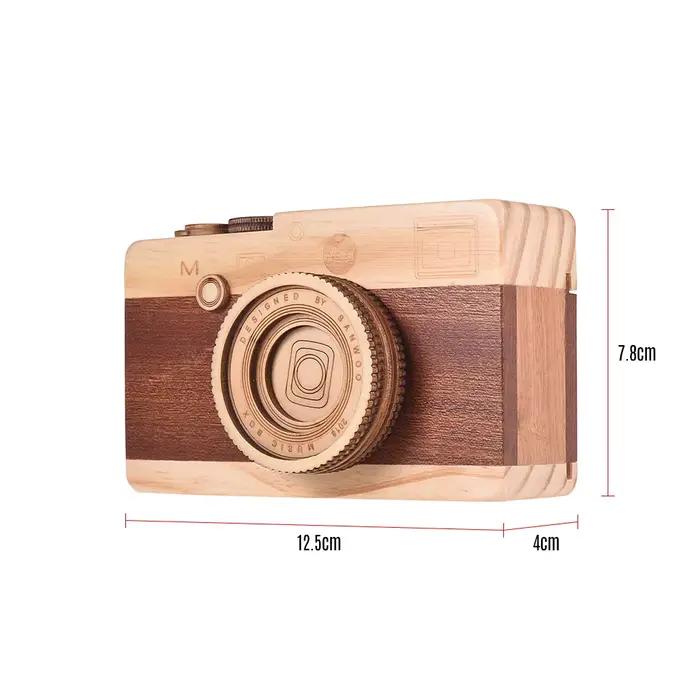 Boîte à musique en bois