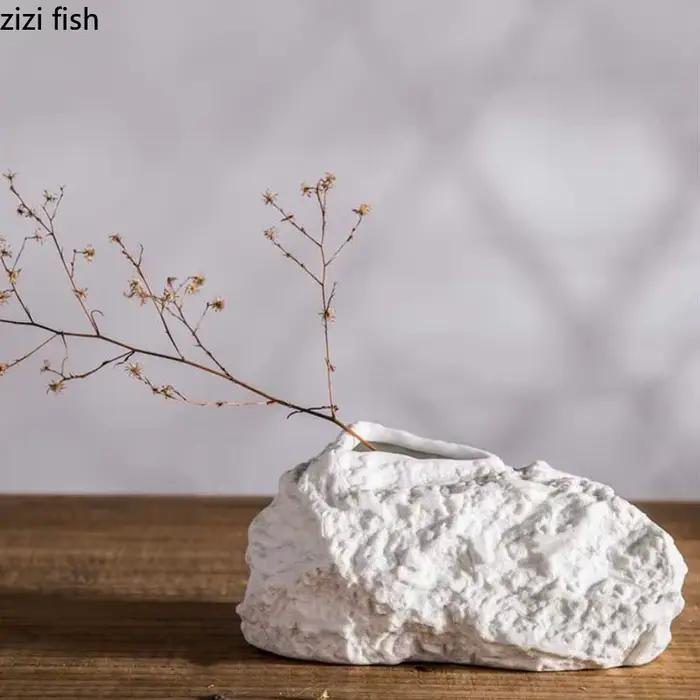Vase en céramique créatif semblable à une pierre