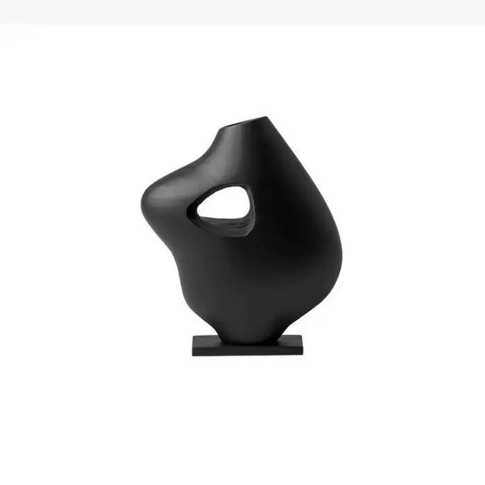 Vase abstrait irrégulier en chine vitreuse modern style pour décoration intérieure vase de table unique ornement pour maison occasions spéciales