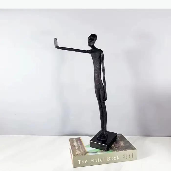 Statue de figures abstraites, artisanat minimaliste, décoration de bureau, ornements créatifs, sculpture en métal de personnage, décoration esthétique de la pièce
