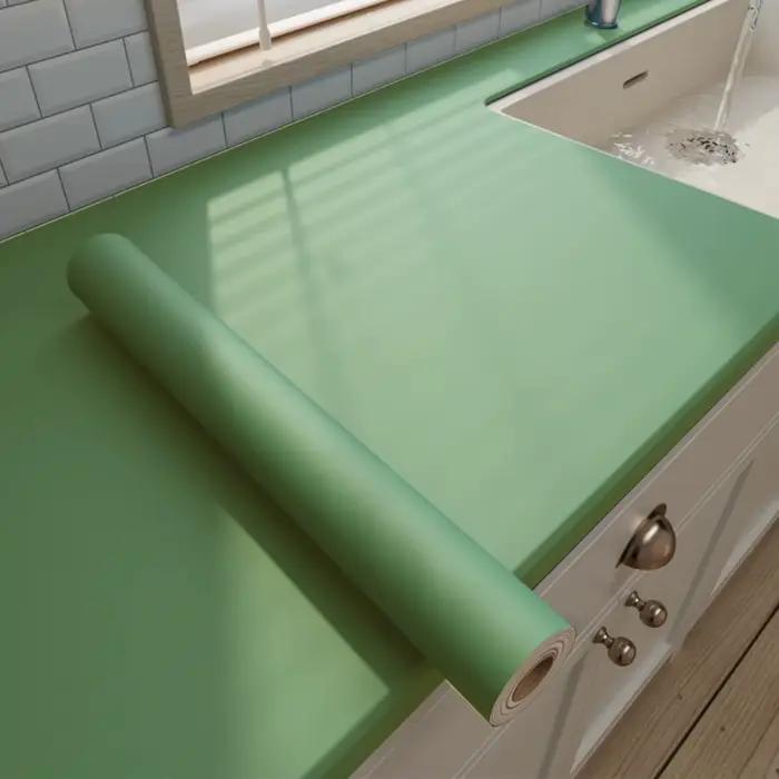 Papier peint auto-adhésif vert sauge résistant à l'eau et à la moisissure pour cuisine et chambre à coucher moderne et durable
