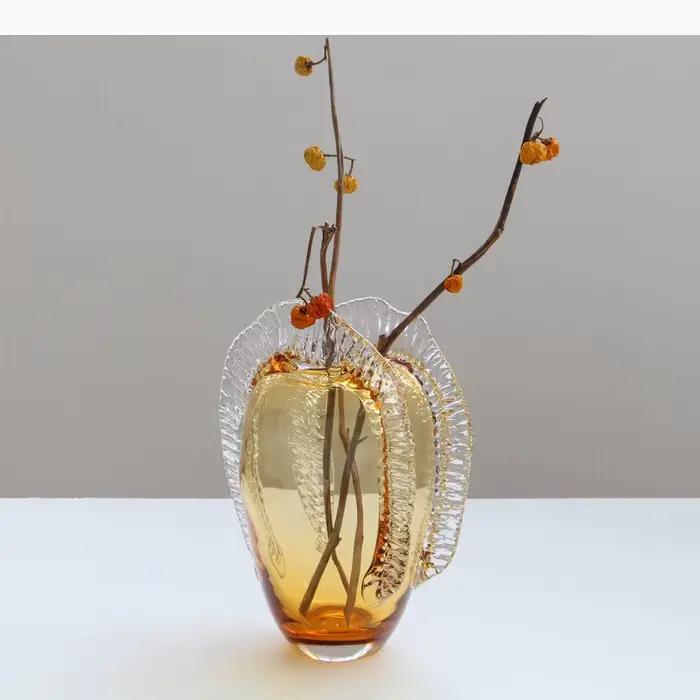 Vase en verre couleur ambre, artisanat créatif, pots à fleurs, décoration de table, arrangement de fleurs, vases floraux, décoration esthétique de la pièce