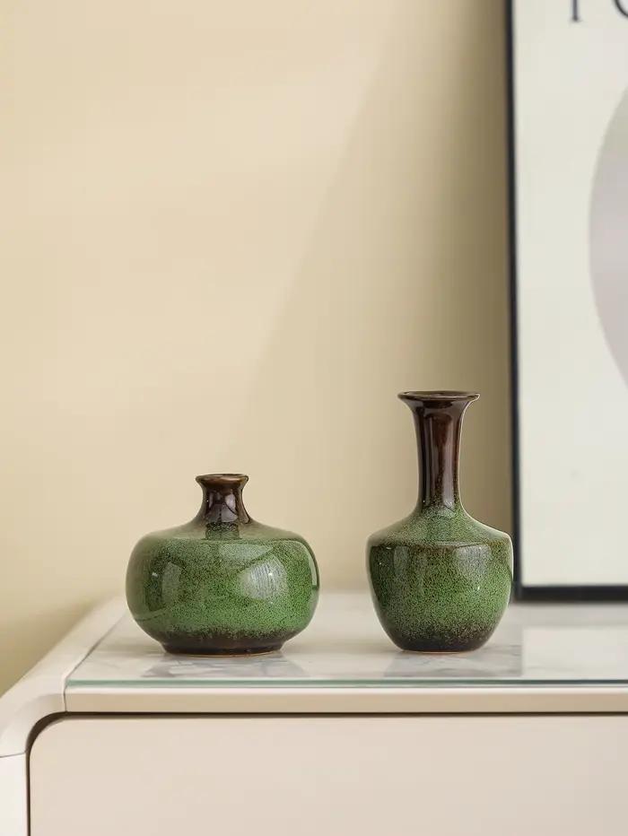 Ensemble de 6 mini-vases en céramique verte