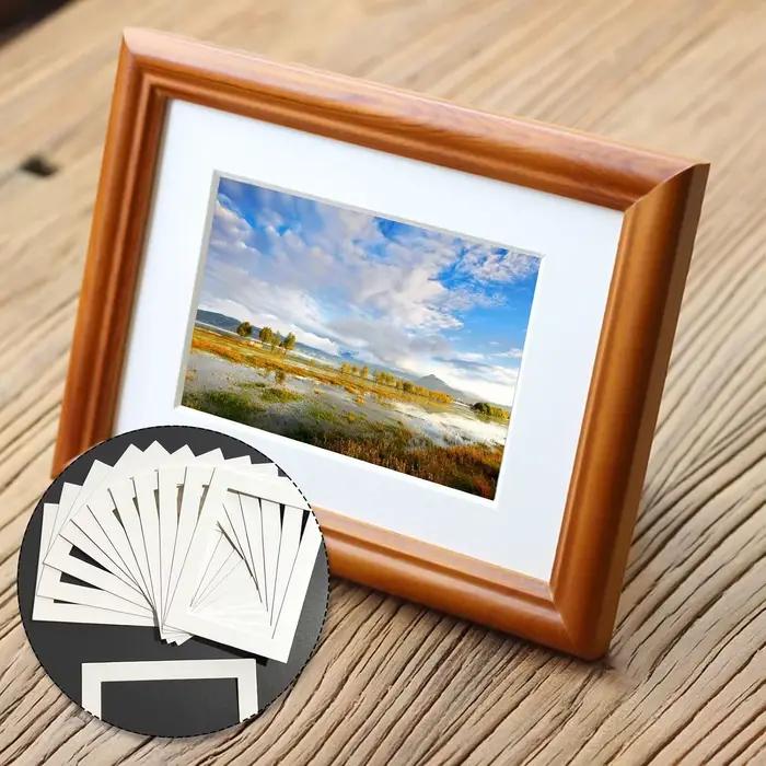 Cadres photo A4 carrés modernes en papier blanc pour afficher photos et œuvres d'art à la maison ou au bureau