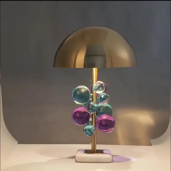 Lampadaire LED créatif nordique boule de verre colorée lampe champignon design italien décoration de salon chambre lampe de lecture