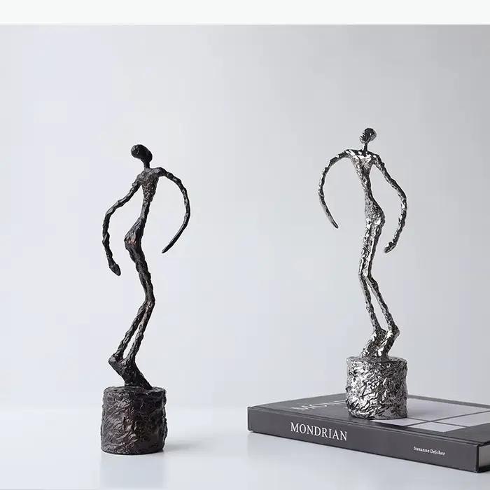 Statue de danseurs torsadés, œuvre d'art, ornements, décoration de bureau, sculpture créative de personnages abstraits, décor esthétique pour la pièce