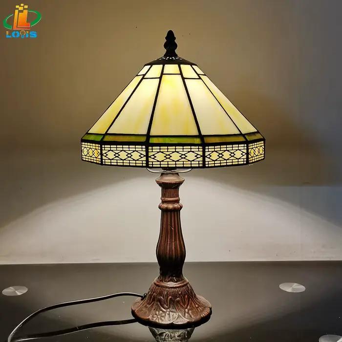 Petite lampe de Table géométrique européenne minimaliste de 22CM