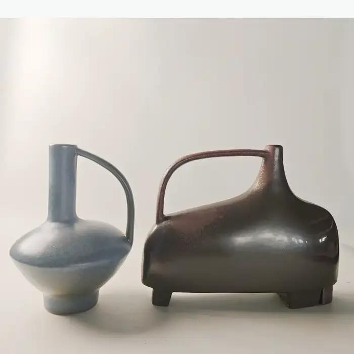Vase en céramique d'art abstrait avec poignée ronde, pots de plantes, décoration de table, arrangement de fleurs, vases floraux modernes, décoration esthétique de la pièce