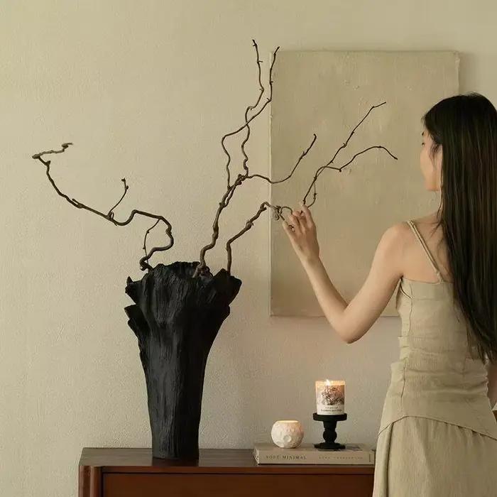 Vase en résine style Wabi-Sabi