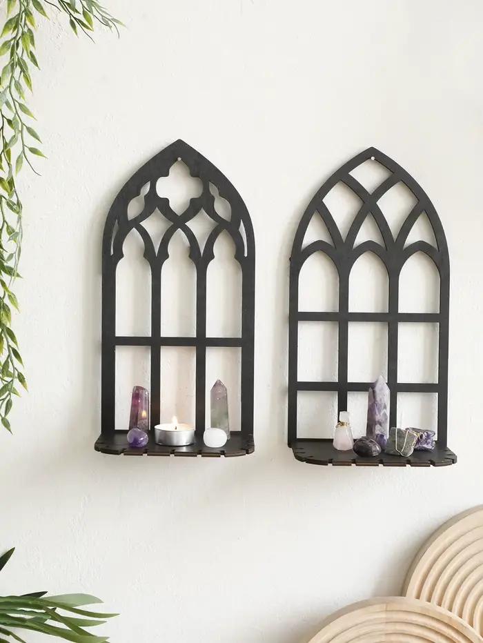 Étagère gothique noire en bois