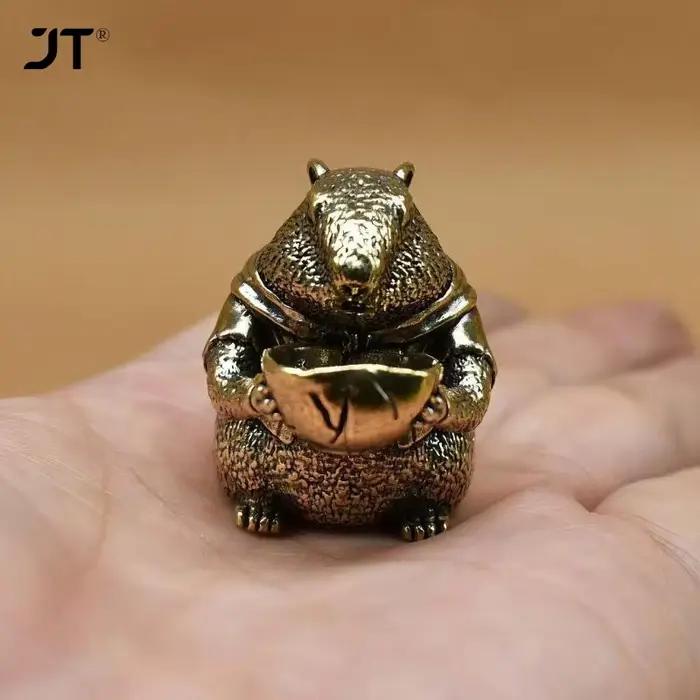 Figurine de marmotte de Lion en laiton