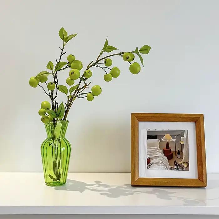 Vase en verre vert vintage à bord festonné vase de table élégant pour fleurs séchées ou artificielles décoration de salon bureau occasion spéciale