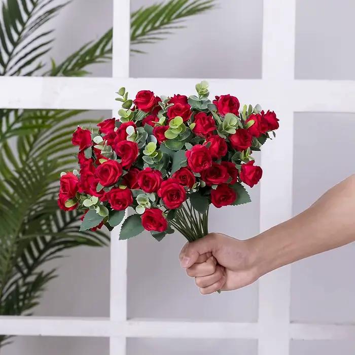 Bouquet de roses artificielles en soie