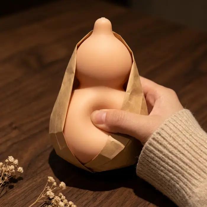 Ornement élégant en forme de gourde