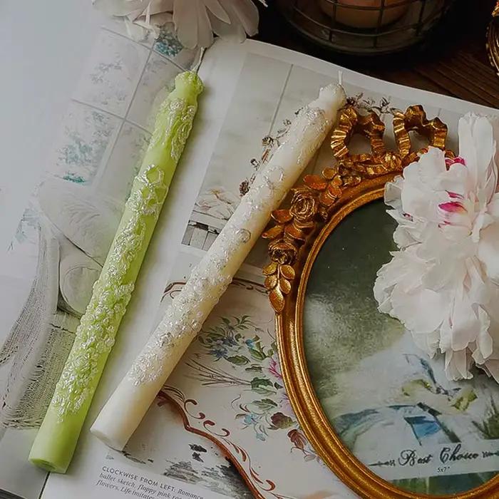 Bougies longues en relief pour bougeoirs
