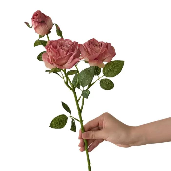 Fleur artificielle rétro