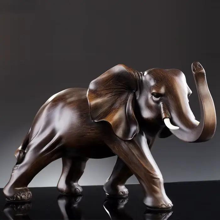 Sculpture d'éléphant en bois