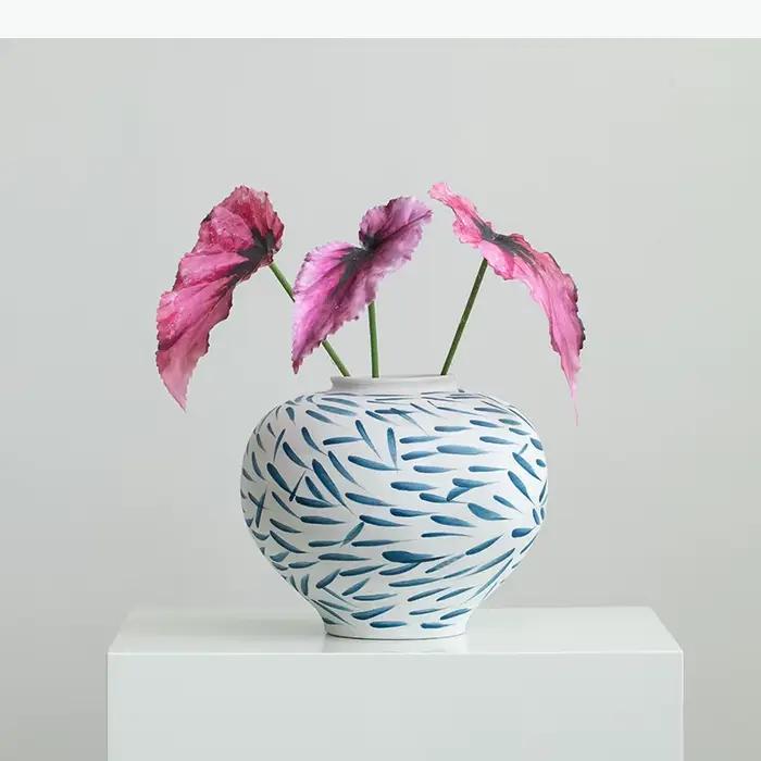 Vase en céramique vintage dessiné à la main, vase créatif pour arrangement floral, vase pour fleurs séchées, ornement de décoration pour la maison